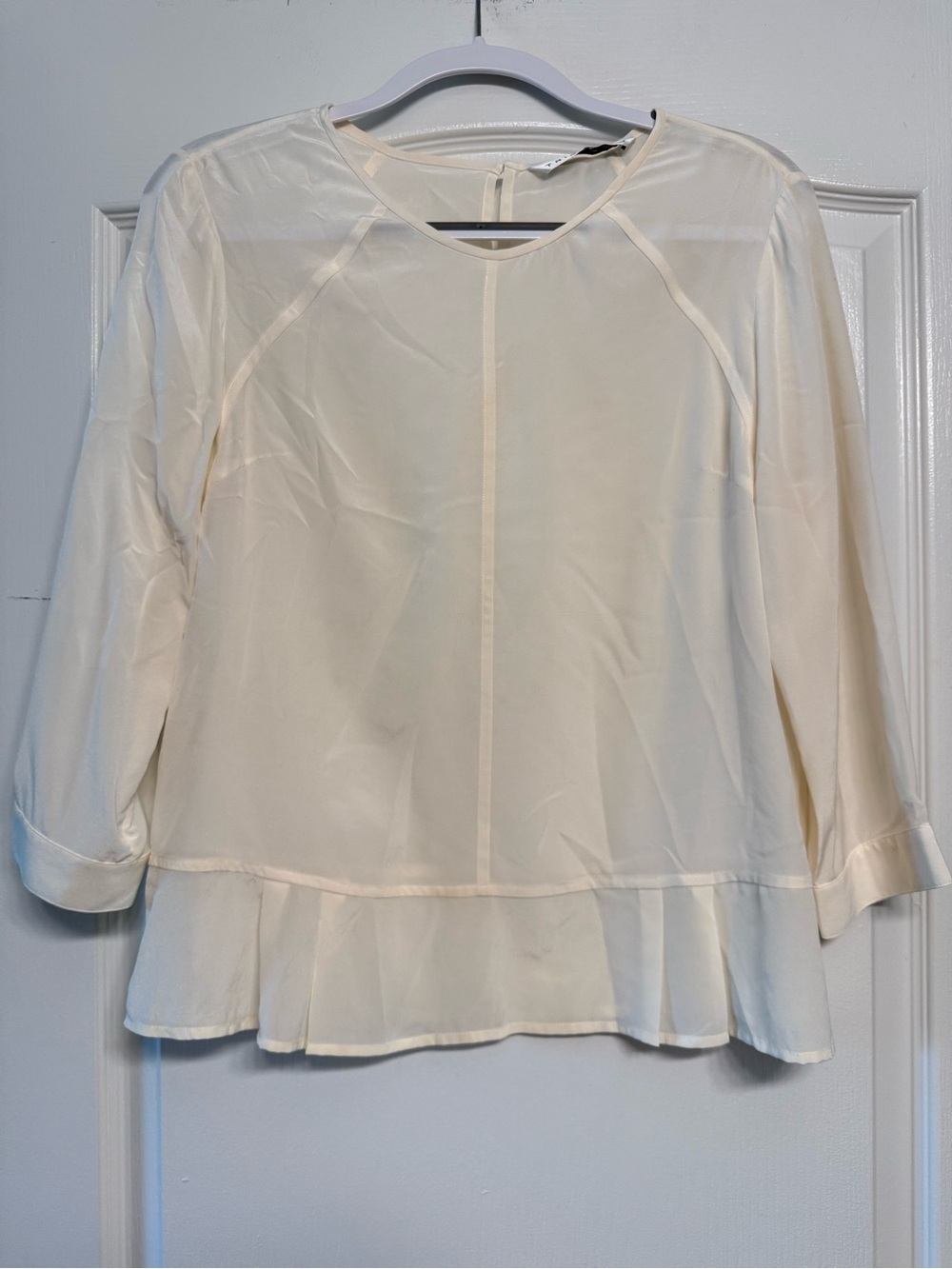 Trina Turk 100% Silk Blouse Womens Medium Ivory Peplum 3/4 Sleeve Top